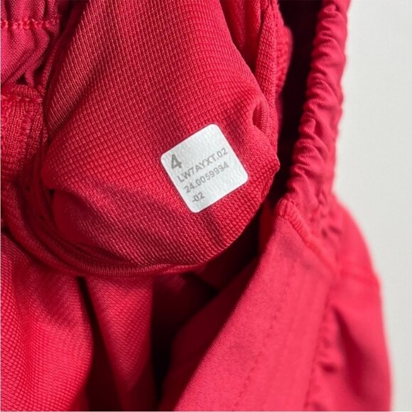 Lululemon NWT Hotty Hot Short *High-Rise Long 4" Cherry Mist - Picture 7 of 7